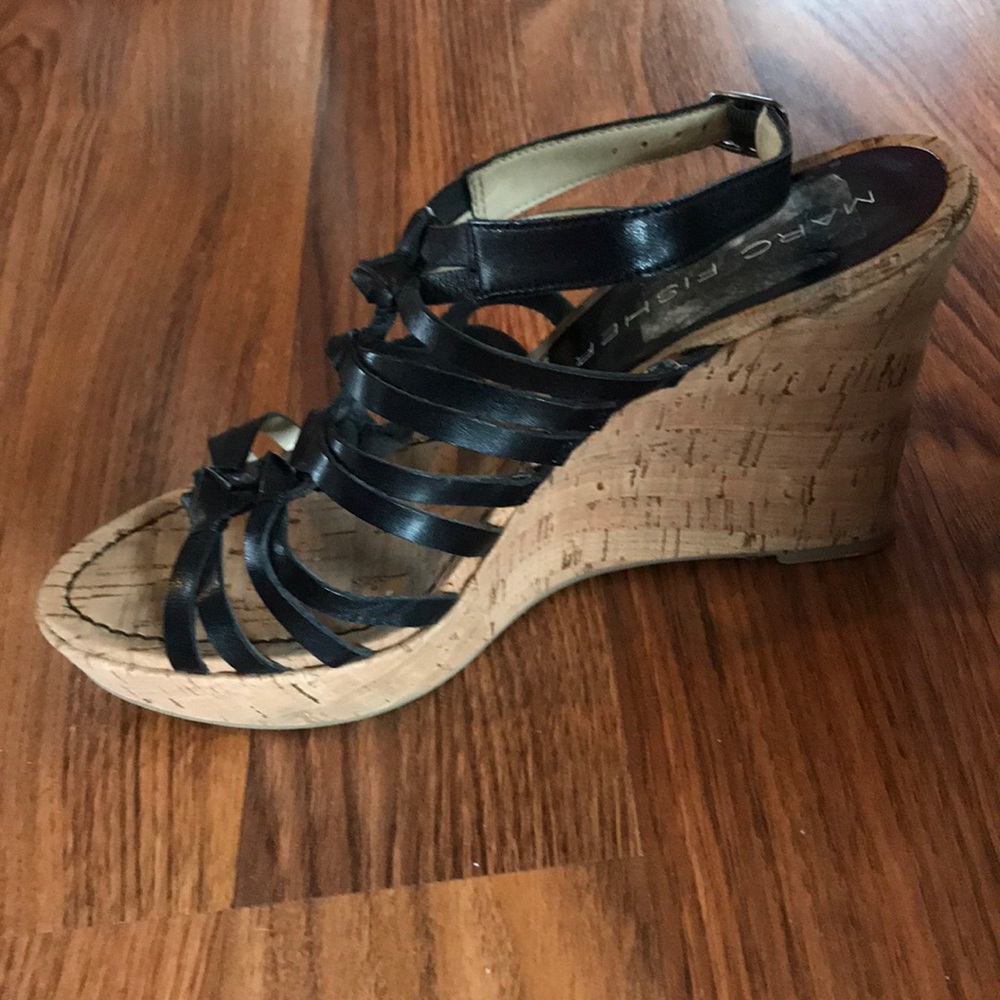 Sandals - Picture 2 of 3